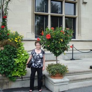 Meet your Posher, Lou dean